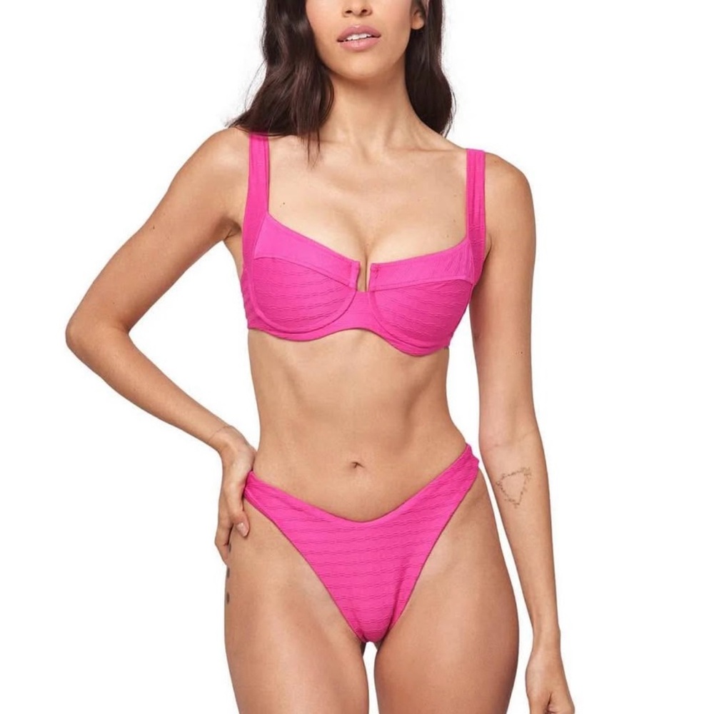 L*Space Hot Pink Bikini Top CAMELLIA-CABANA BIKINI Large
